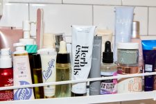 Das oberste Regal hat einige wirklich tolle Beauty-Tipps